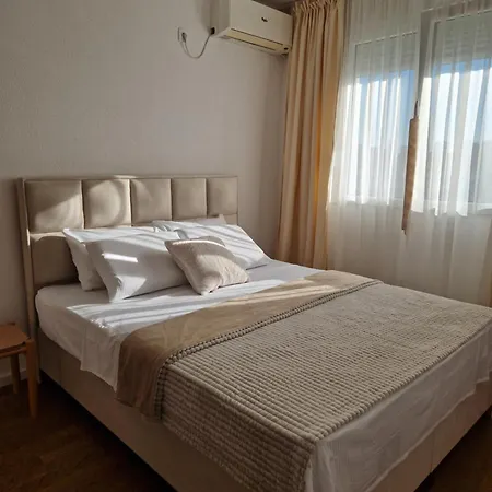 Rosemary Apartman